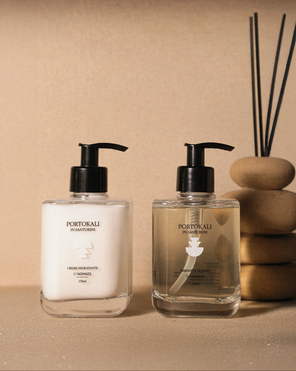 Duo Portoklai in Santorini